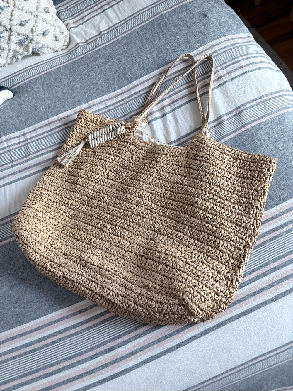 Shiraleah Natural Tan Woven Straw Tote with Shell Tassel
